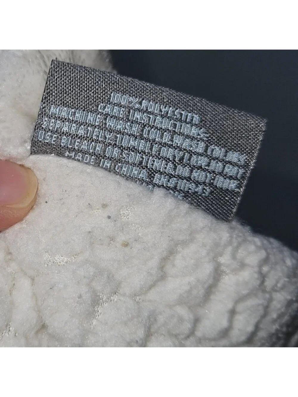 Petit Monde Solid White Embossed Chevron Baby Blanket Fleece Sherpa Soft 30x38